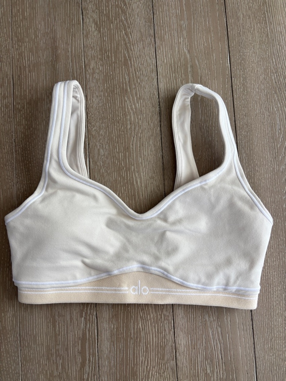 ALO Yoga Cream White Sports Bra